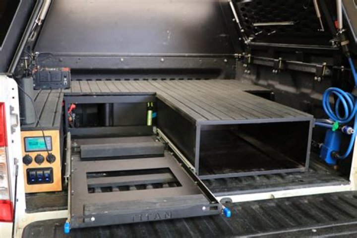 How heavy is a ute canopy?