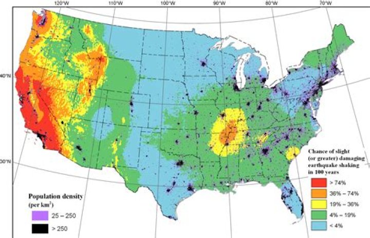 How is the seismic risk of an area estimate?