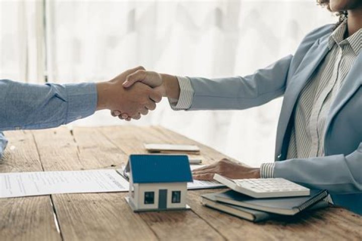 How long does it take to exchange contracts after mortgage offer?