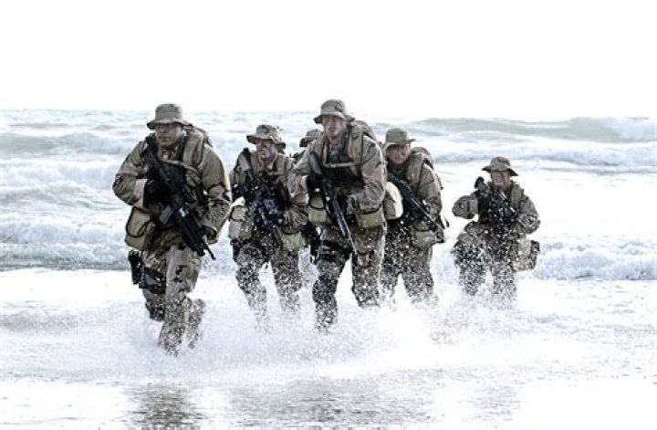 How long is a Navy SEAL contract?