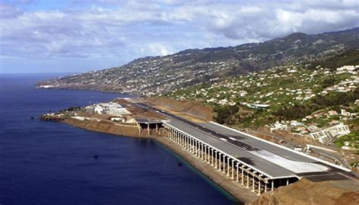 How long is Madeira airport runway?