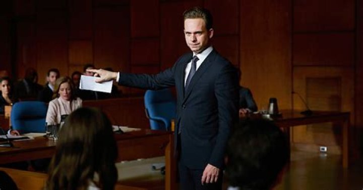 How long is Mike Ross in jail for?