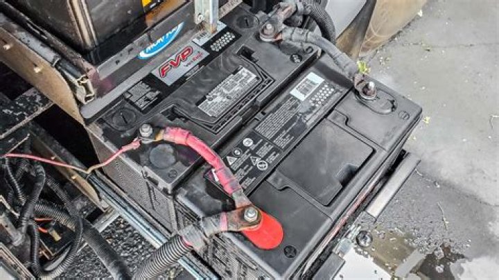 How many amps does a 24v battery have?