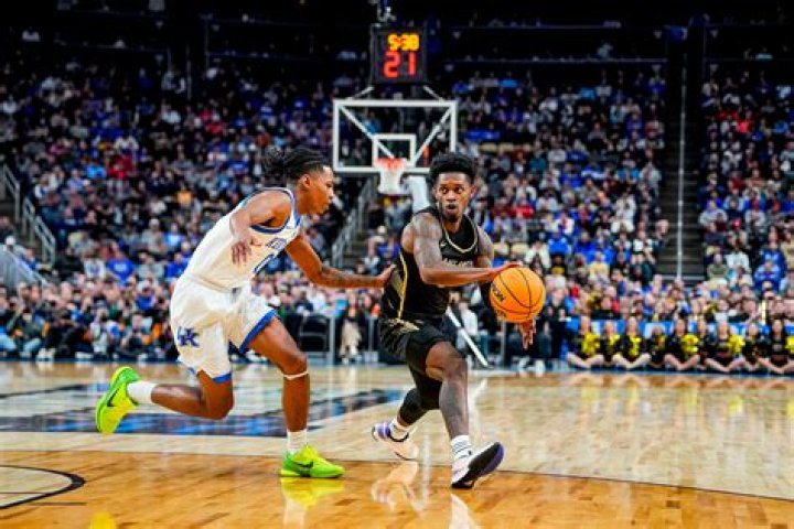 How many Kentucky players have been drafted to the NBA?