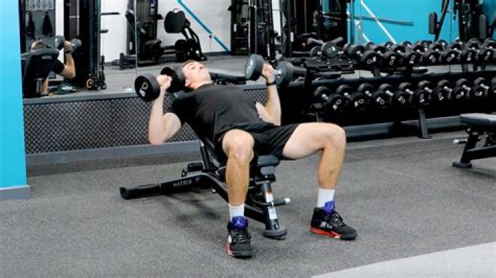 How many sets of bench press should I do a day?