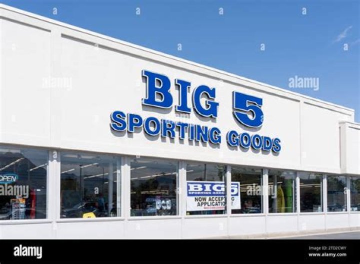 How many stores does Big 5 Sporting Goods have?