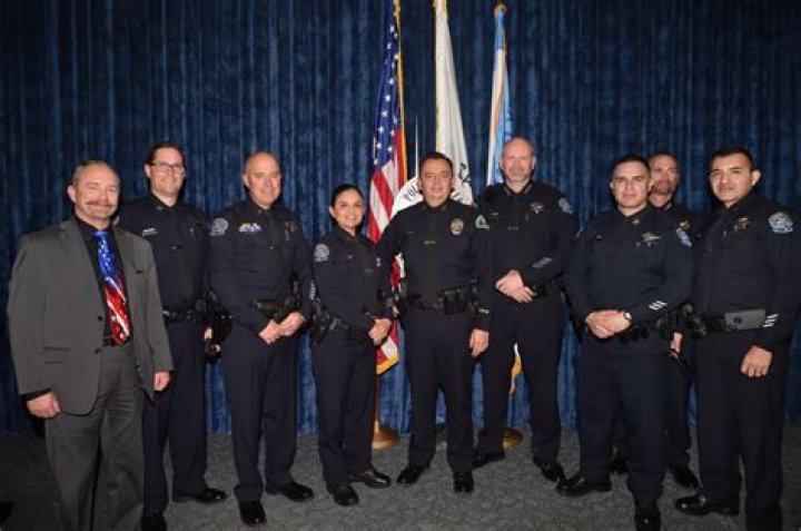 How many sworn officers are in Anaheim Police Department?