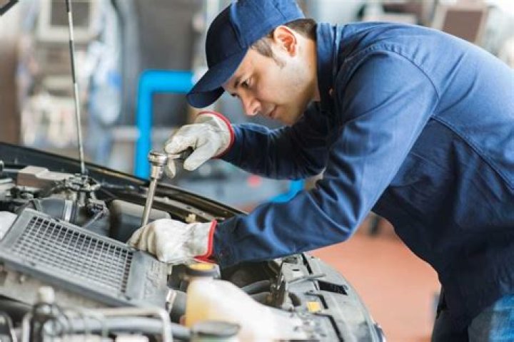 How much do gas mechanics make?
