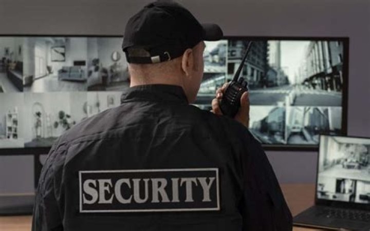 How much do unarmed security guards make an hour in California?