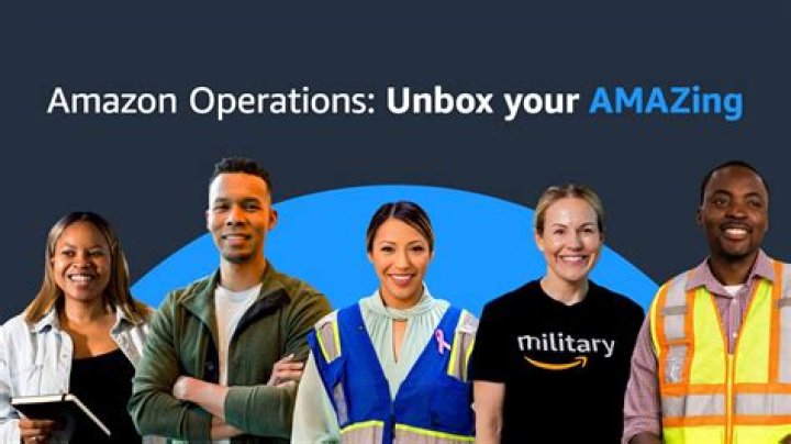 How much does a station operations manager make at Amazon?