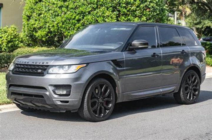 How much is a 2015 Range Rover Sport?