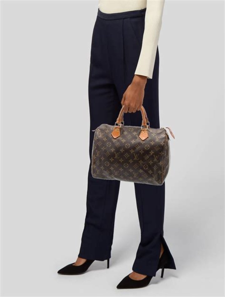 How much is a brand new Louis Vuitton speedy 30?