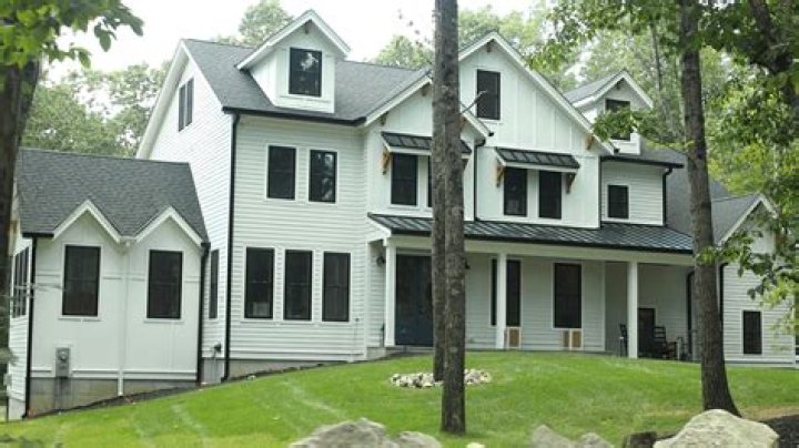 How much is the little couple's house in Florida?