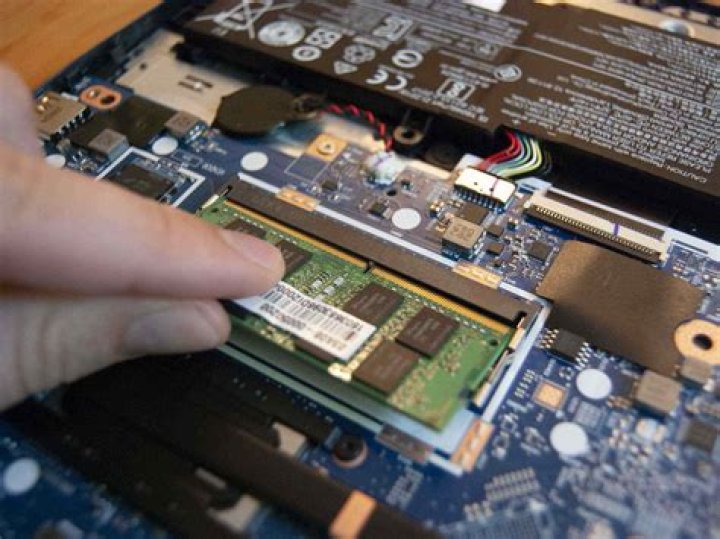 How much RAM does an engineering student need?