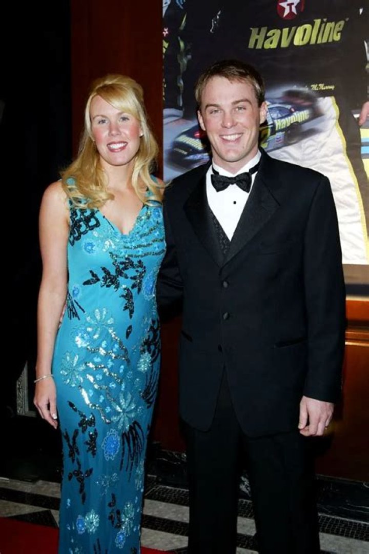How old is DeLana Harvick?