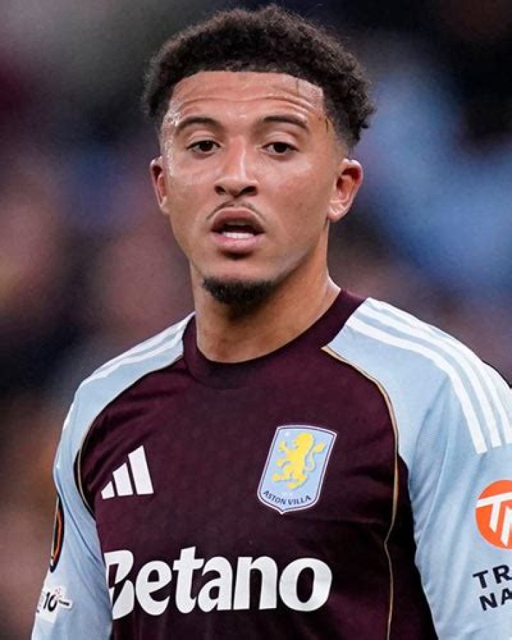 How tall is jadon Sancho?