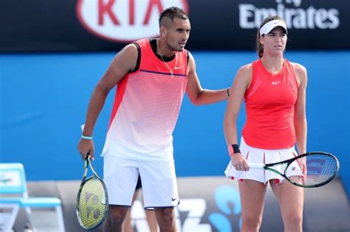 How tall is tomljanovic?