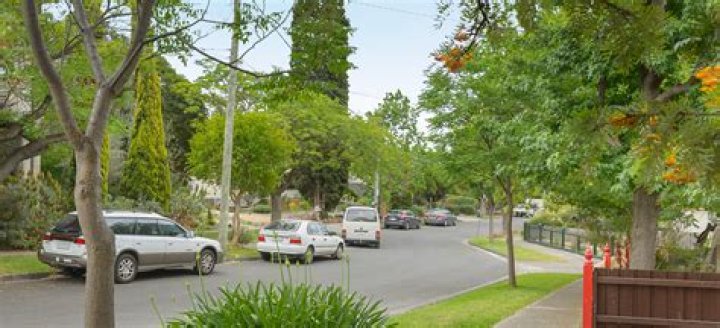 Is alphington a good suburb?