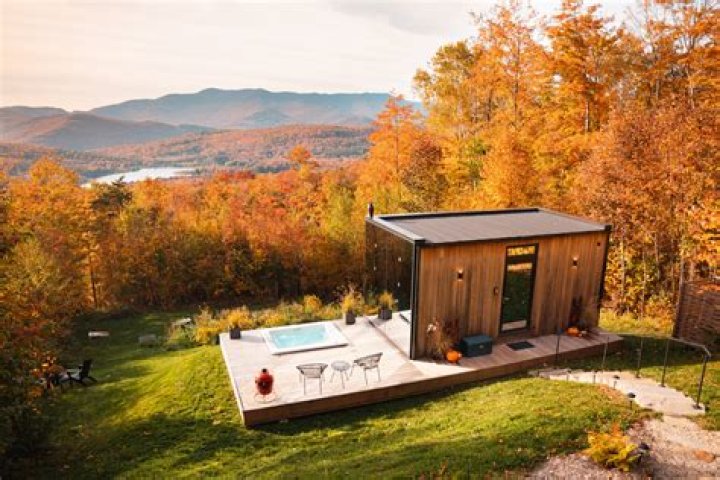 Is an instant hotel the same as Airbnb?