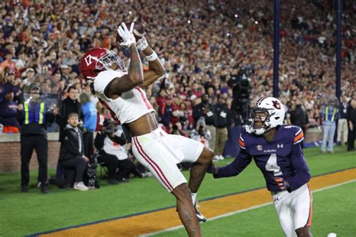 Is Auburn allowing fans at football games?
