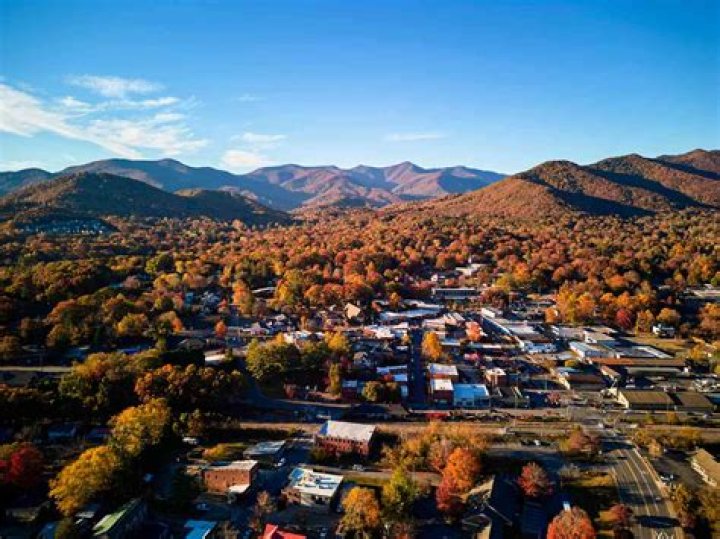 Is Black Mountain a city?