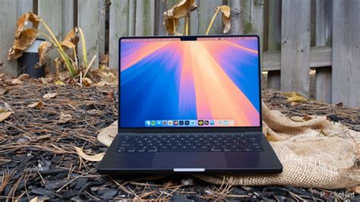 Is Chrome bad for Macbook Pro?