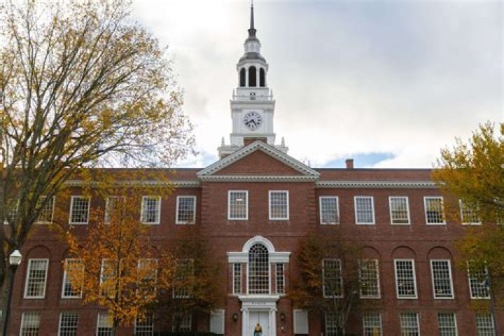 Is Dartmouth early decision binding?