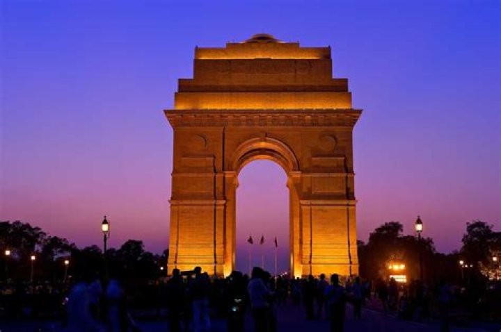 Is Delhi Gate and India Gate same?