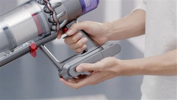 Is Dyson v11 battery replaceable?