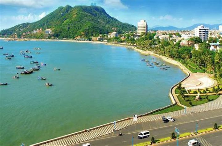 Is Ho Chi Minh City near a beach?