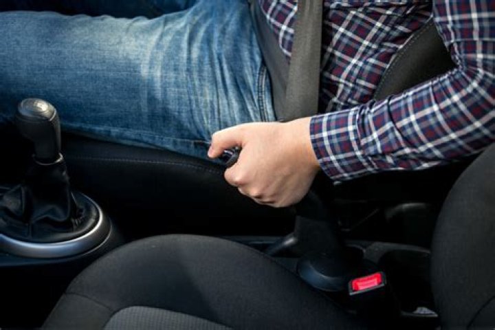 Is it safe to use handbrake?