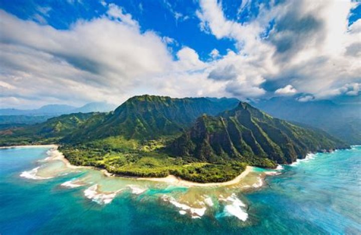 Is Kauai open for tourism?