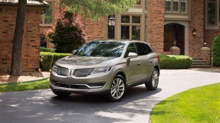 Is Lincoln MKX a luxury car?