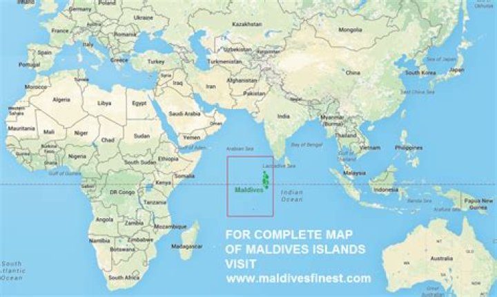 Is Malta bigger than Maldives?