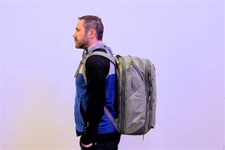 Is Peak Design travel backpack comfortable?
