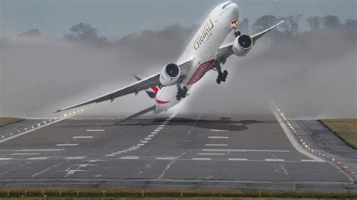 Is plane take off dangerous?