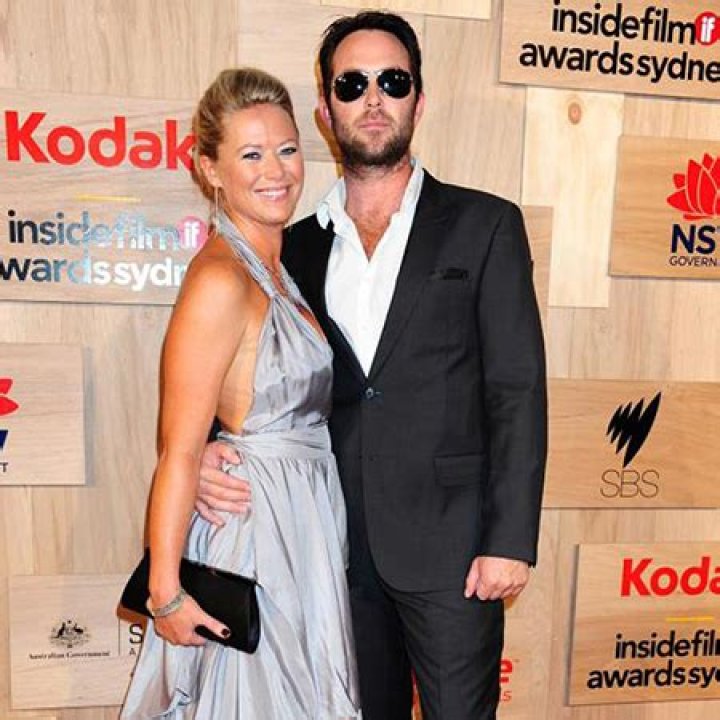 Is Sullivan Stapleton married?