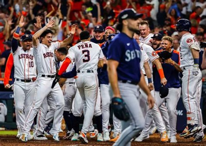 Is there a limit to extra innings in MLB?