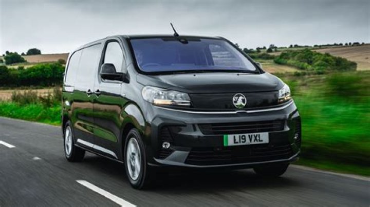 Is Vauxhall Vivaro a LWB?