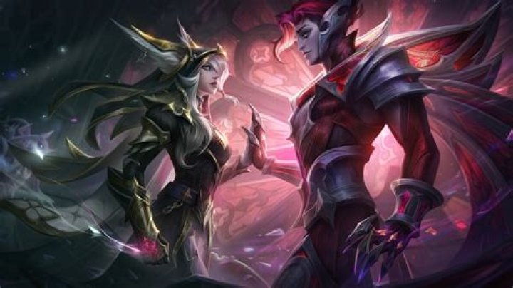 Is Xayah a good ADC?