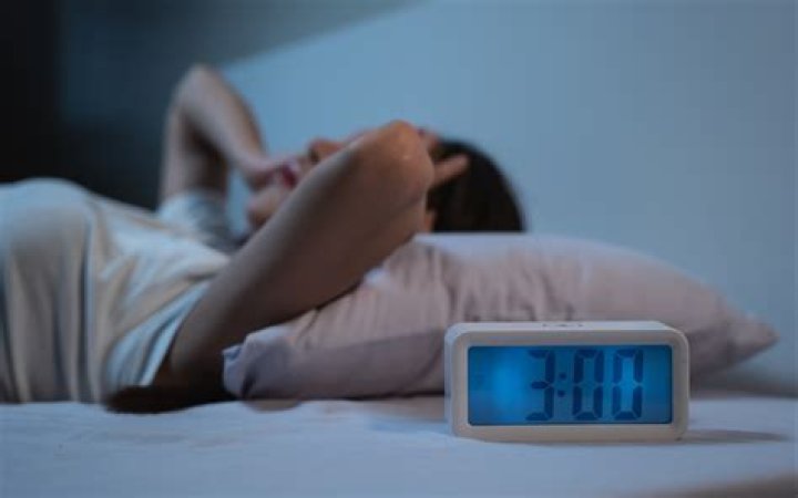 Qu'est-ce qui peut provoquer des sueurs nocturnes ?