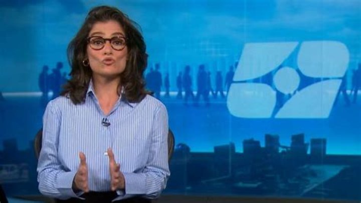 Quanto ganha a Renata do Jornal Nacional?