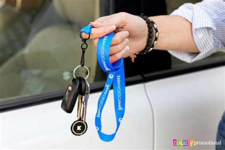 Should I put my car keys on a lanyard?