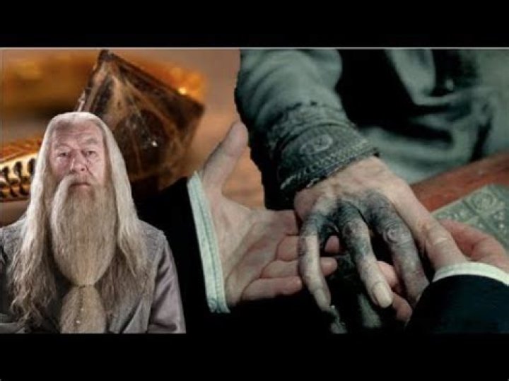 Warum hat Dumbledore eine schwarze Hand?