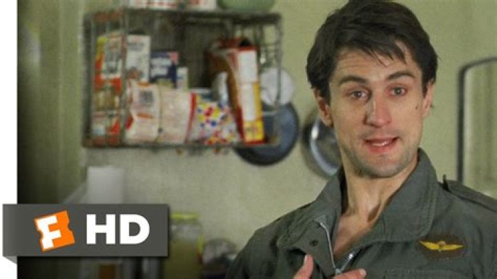 What 1976 thriller did Robert De Niro famously say you talkin to me?