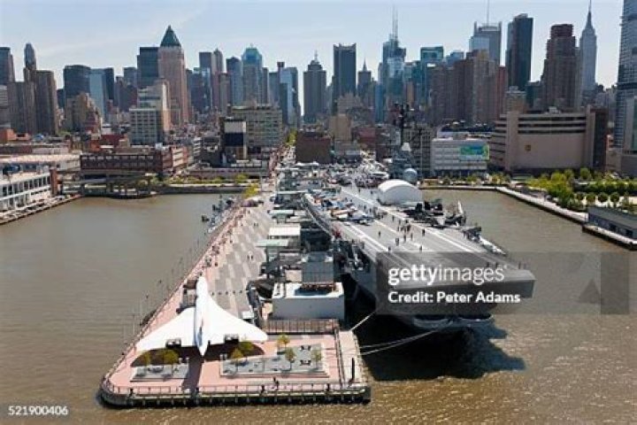 What aircraft carrier is a museum in New York City?
