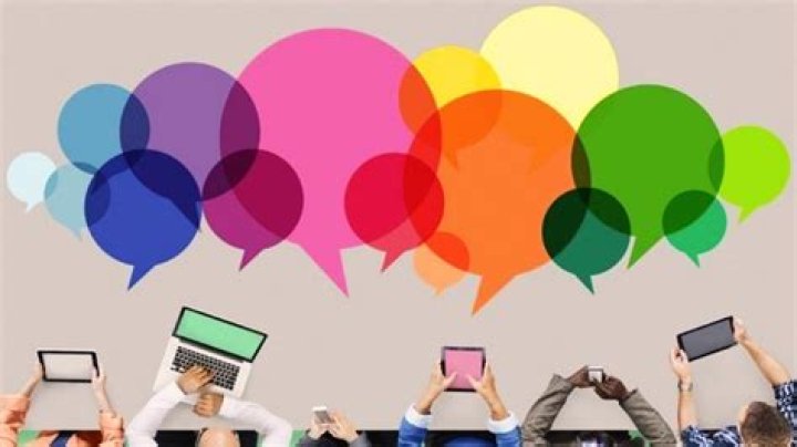 What are common chat room guidelines?