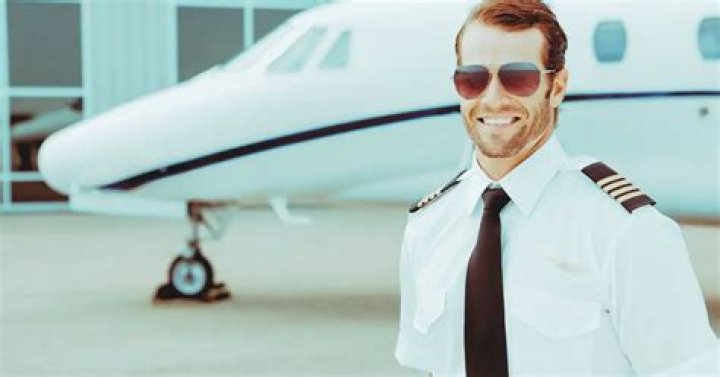 What are jobs in aviation?