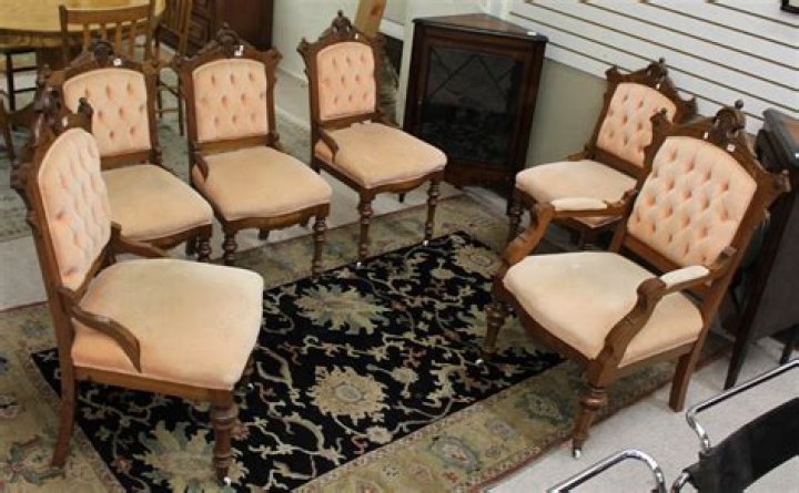 What are parlor chairs?