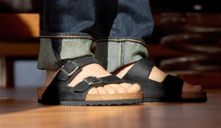 What are the best men's sandals?